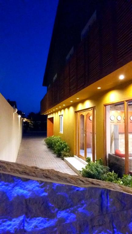 Dorado Eagle Beach Hotel Oranjestad Bagian luar foto