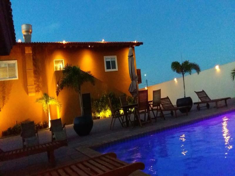 Dorado Eagle Beach Hotel Oranjestad Bagian luar foto