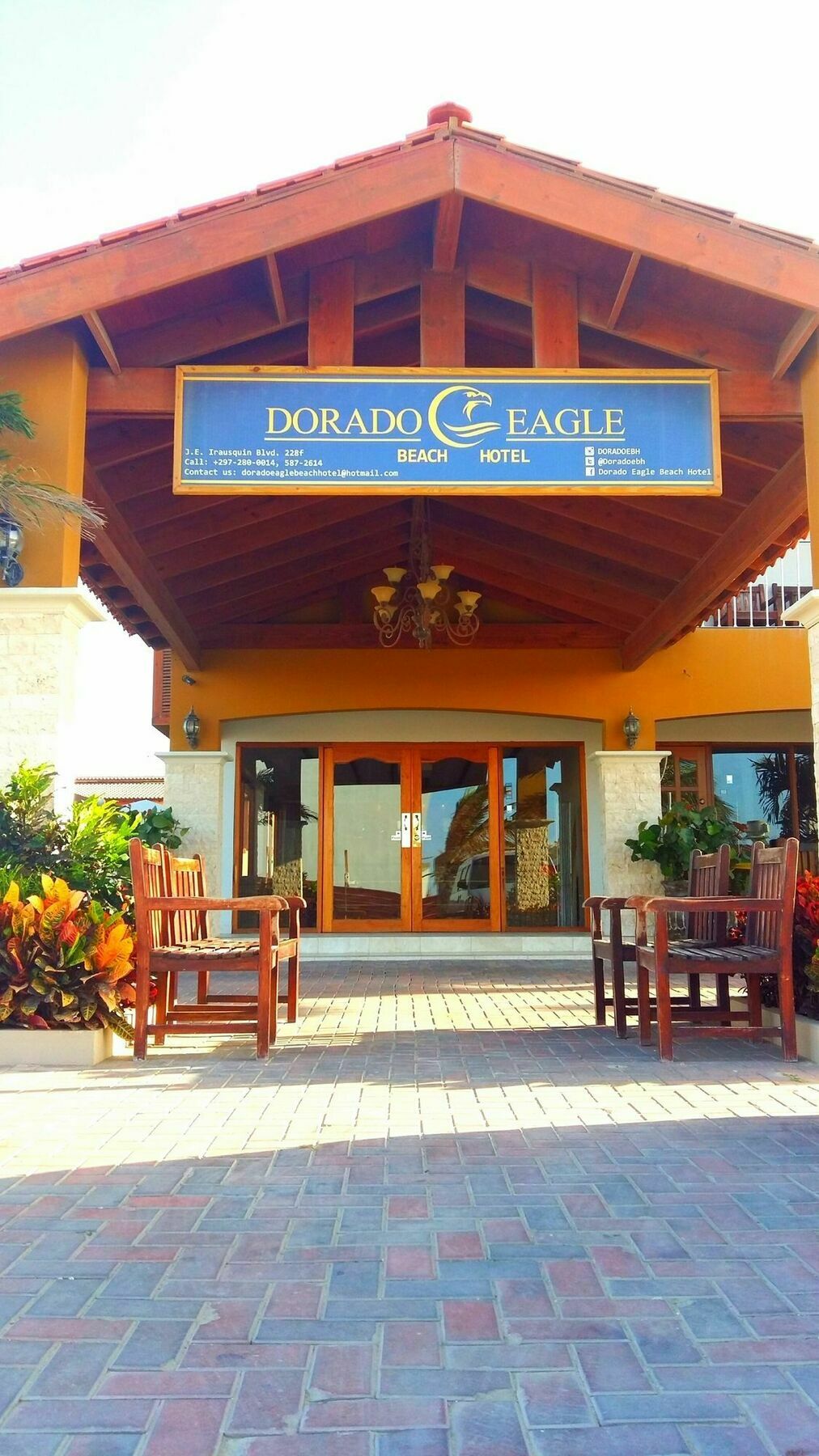 Dorado Eagle Beach Hotel Oranjestad Bagian luar foto