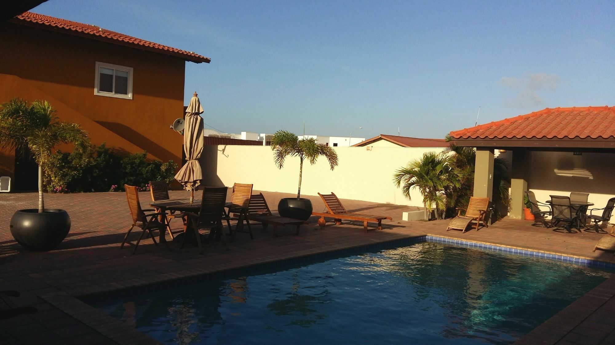 Dorado Eagle Beach Hotel Oranjestad Bagian luar foto